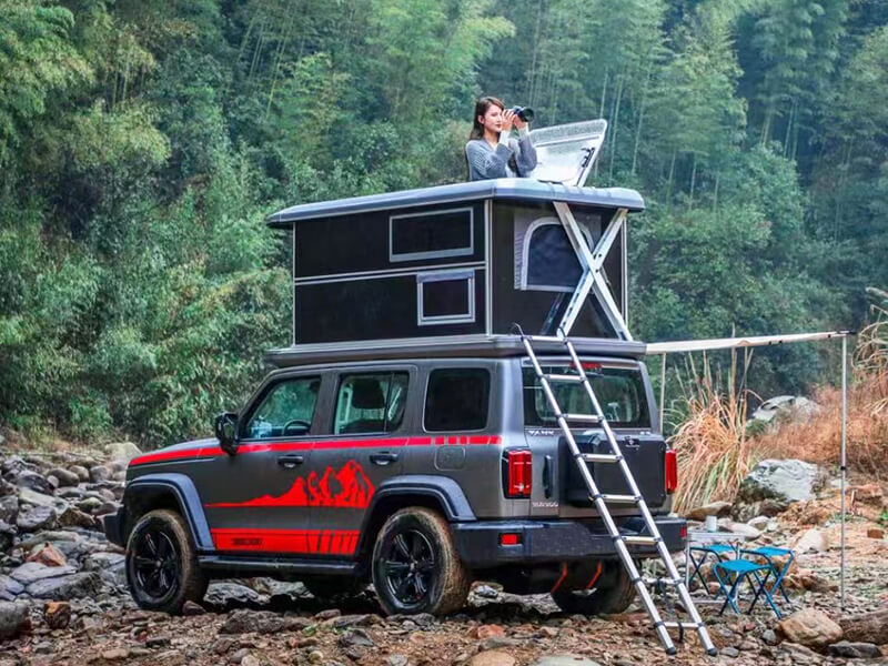 Hard shell rooftop tent