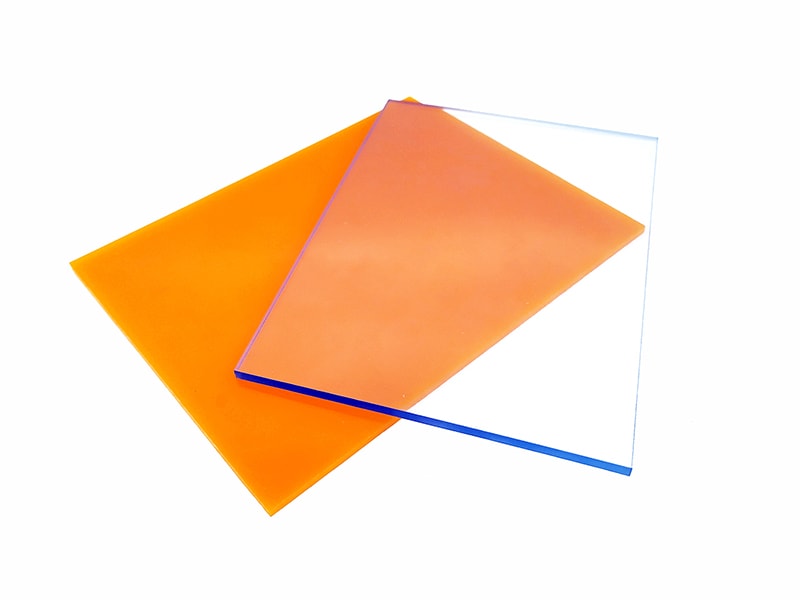 Solid polycarbonate sheets