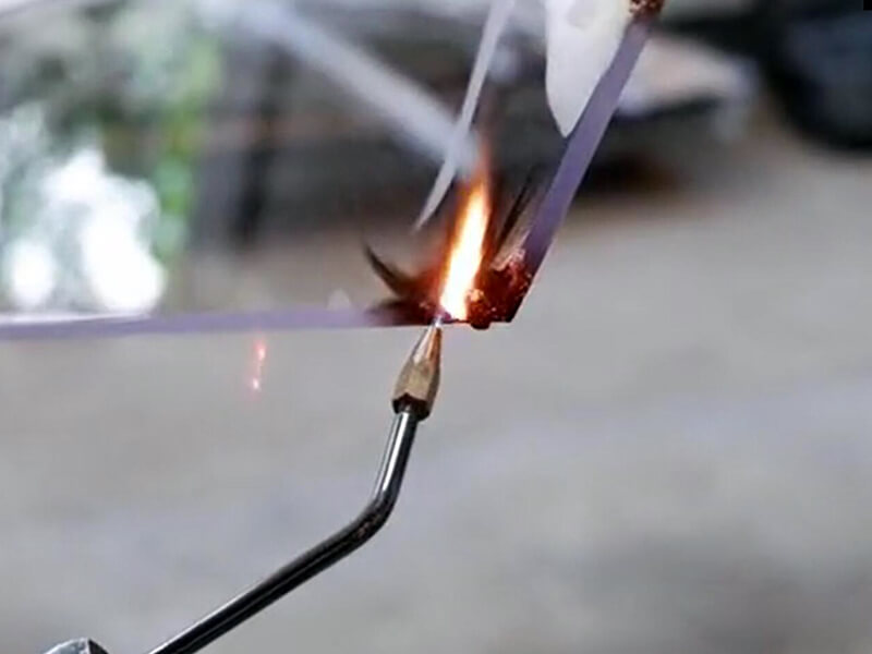test flammability of polycarbonate